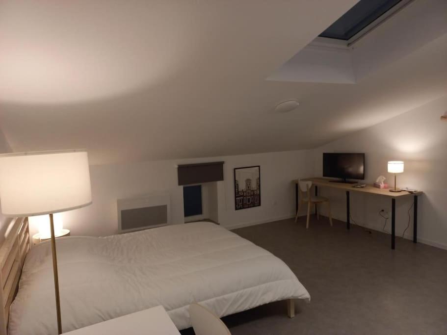 Corny-sur-Moselle Studio Mezzanine Tout Confort מראה חיצוני תמונה